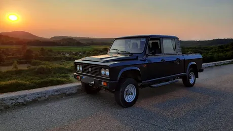 Aviz colecționarilor: un exemplar rar de Aro a fost scos la vânzare. Cât costă clasicul off-roader românesc - GALERIE FOTO