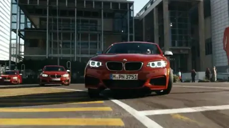 BMW driftmob, sau cum să faci balet în sensul giratoriu cu 5xM 235i. VIDEO