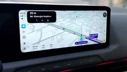 Un nou buton a apărut în aplicația Waze. Când trebuie folosit