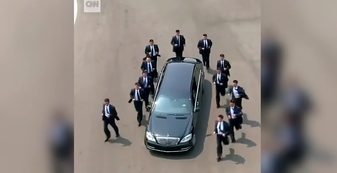 Dotarea de pe limuzina lui Kim Jong-un care ar face orice bărbat fericit