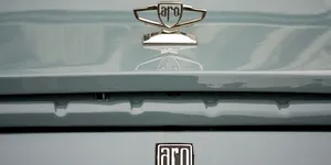 ARO se reinventează: Ar putea produce anual până la 10.000 de SUV-uri hibrid. Cât costă primul exemplar