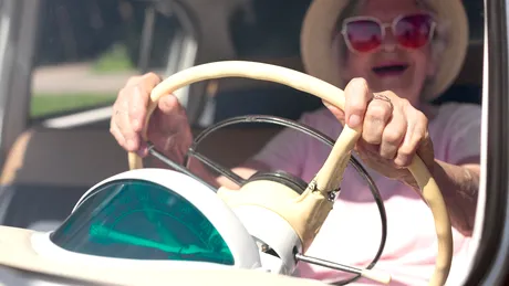 Șoferii cu vârsta peste 70 de ani vor fi supuși unor teste oftalmologice la fiecare trei ani în Marea Britanie