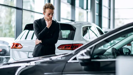 Renault s-a alăturat Volkswagen și Stellantis: Marii constructori auto cer reguli „Made in EU” pentru a bloca expansiunea vehiculelor chinezești