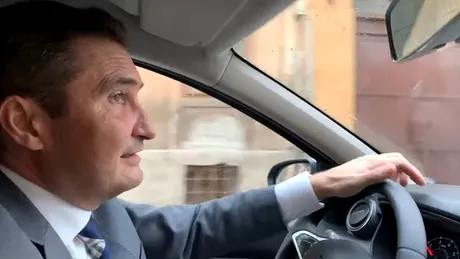 Primarul din Arad s-a filmat când mergea cu mașina pe sens interzis