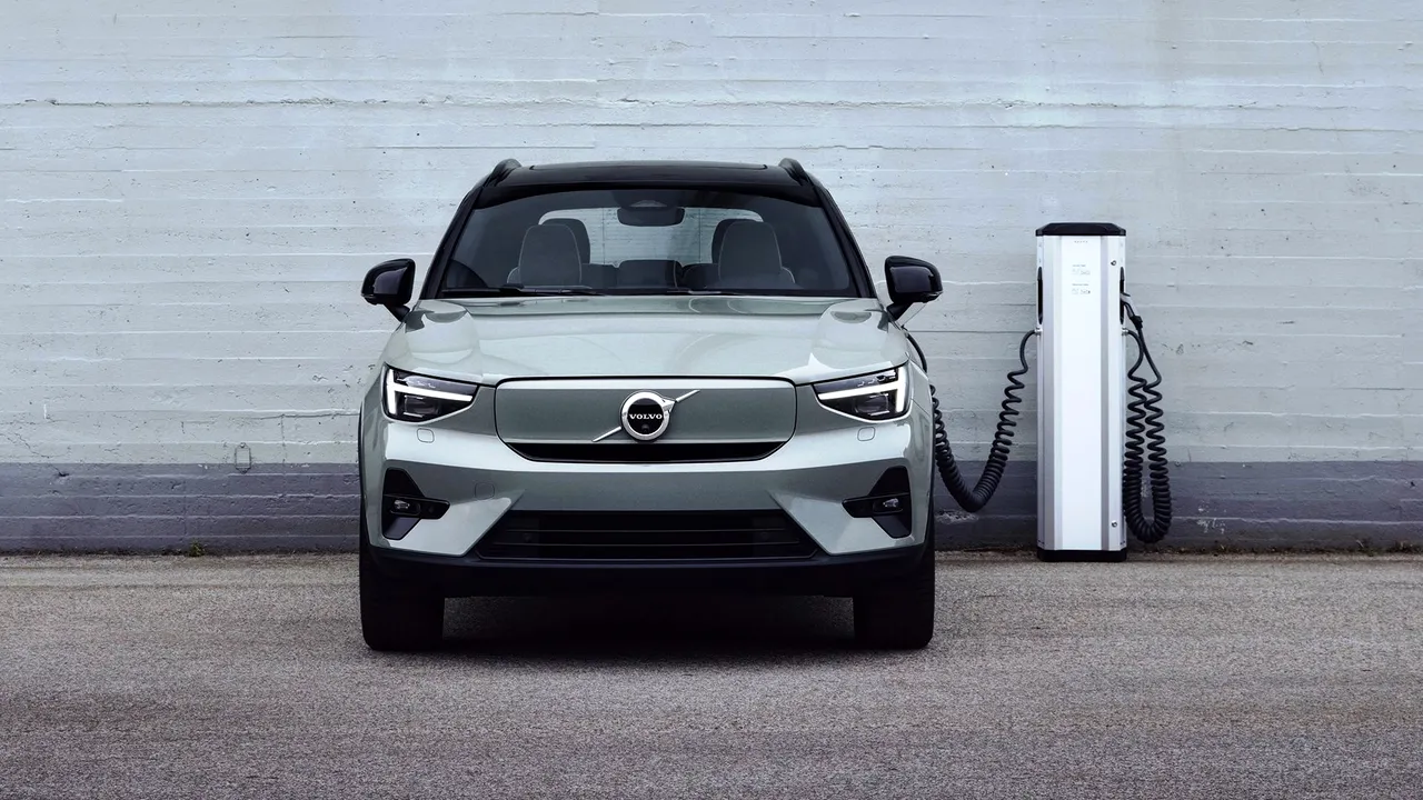 XC40 Recharge Twin Sage Green 