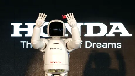 ASIMO prezent la competiţia Honda GreenChallenge 2010
