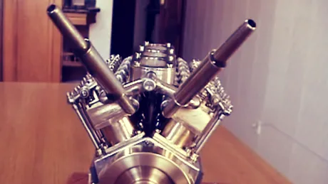 Cel mai mic motor V12 din lume. VIDEO
