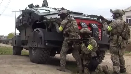 Cum arată Batmobilele ruseşti care au debarcat în Crimeea - VIDEO
