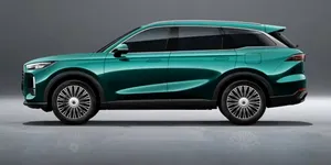 Chery Tiggo 9 CSH este disponibil în România! Ce dotări are acesta?