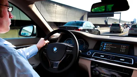 Viitorii clienţi BMW vor beneficia de reclame în maşină. VIDEO