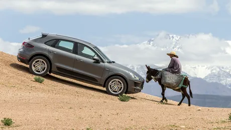 TEST: Porsche Macan, prim contact în deşertul Marocului. Un tigru numit profit