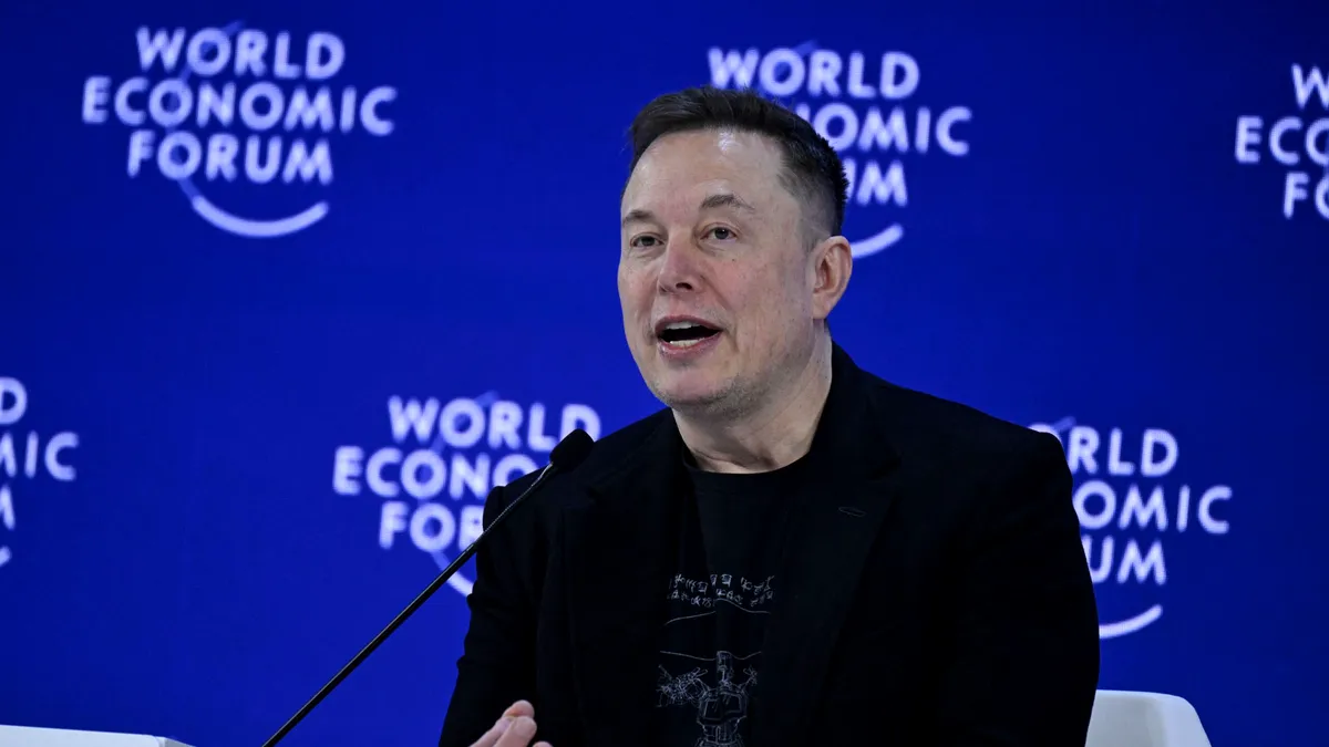 Elon Musk dorește ca producătorul auto Tesla să fuzioneze cu grupul aerospațial SpaceX
