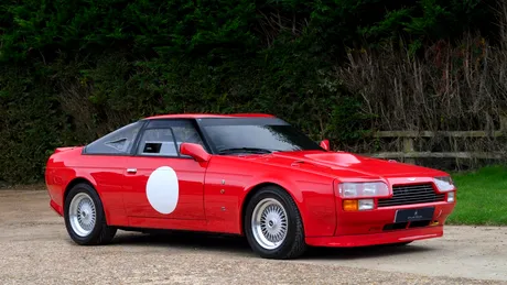 FOTO. Se vinde mașina lui Mr.Bean, un Aston Martin V8 Vantage Zagato Coupe