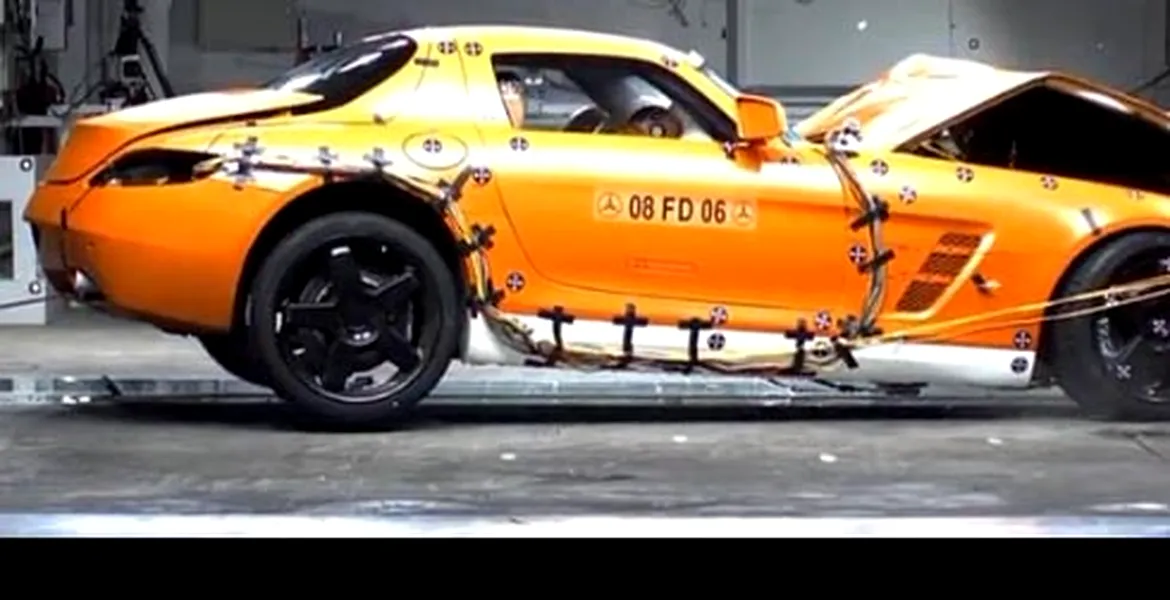 Mercedes SLS AMG – crash test