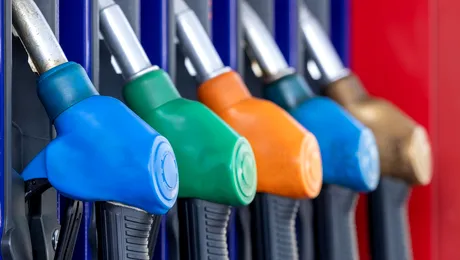 Se scumpește carburantul! Cât va costa, de la 1 august, un plin de carburant pentru o Dacia Logan