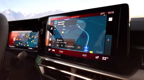 Android Auto vine cu un nou update, disponibil acum. Cum instalezi actualizarea, și ce noutăți aduce?