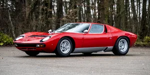 Lamborghini Miura ar putea reveni, sub forma unei ediții speciale a lui Revuelto