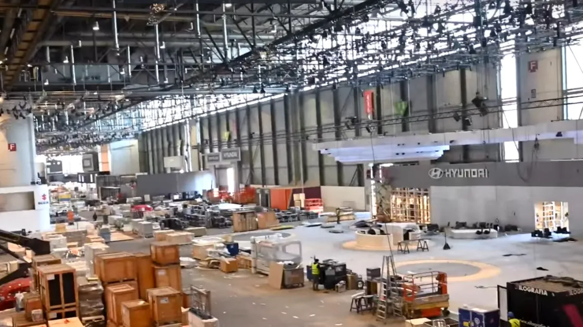 Cum arată spațiul abandonat unde trebuia să aibă loc Salonul Auto de la Geneva 2020 - VIDEO