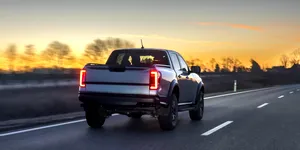 Romsilva cumpără până la 55 de autoutilitare 4×4. Valoarea estimată a contractului depășește 2,2 milioane de euro