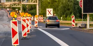 Bucureștiul, sufocat de șantiere: unde se blochează traficul și ce rute ocolitoare ai la dispoziție