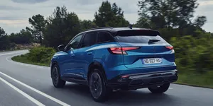 Răsturnare de situație pe piața auto din Europa. Ce tip de mașini au preferat șoferii, în 2025