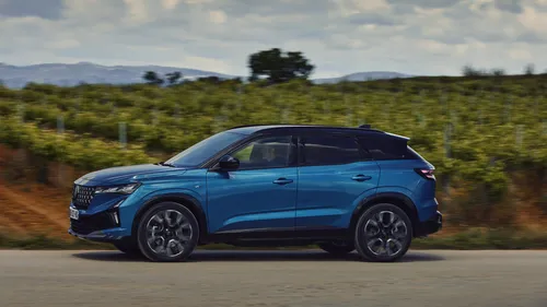 VIDEO – Prim contact cu Renault Austral facelift. Am condus versiunea hibridă cu 200 CP