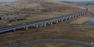 Video / Autostrada Transilvania. Cele mai noi imagini de pe șantierul viaductului Topa Mică, Lotul Nădășelu – Zimbor