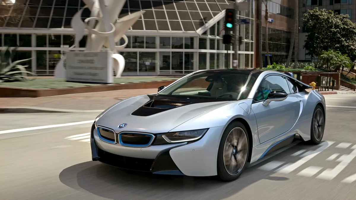 LIVE. Test în premieră: BMW i8, maşina care schimbă fundamental segmentul premium