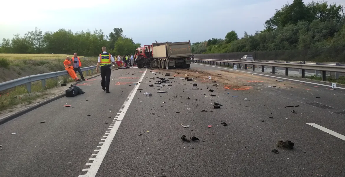Accidentul în care au murit 9 români schimbă codul rutier în Ungaria