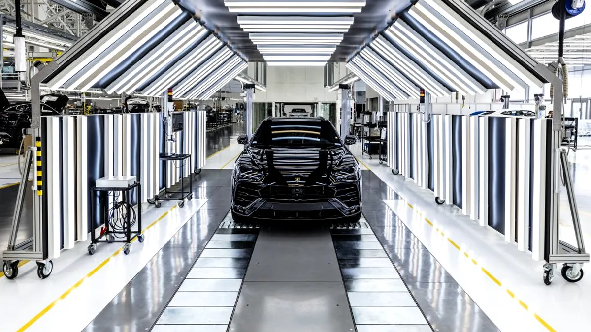 Lamborghini a produs modelul Urus cu numărul 10.000 în doar doi ani