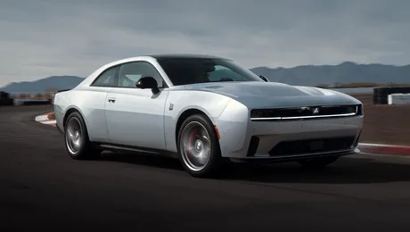 Dodge Charger aniversează 60 de ani cu revenirea în Europa! Muscle car-ul va fi disponibil și cu motorizări electrice 