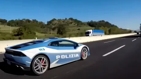 Mașina cu care poliția italiană transportă organe. Viteza medie cu care circulă este de 230 de km/h - VIDEO
