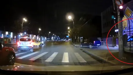 Traficul din București: O mașină de poliție apare de unde ne-am aștepta mai puțin - VIDEO