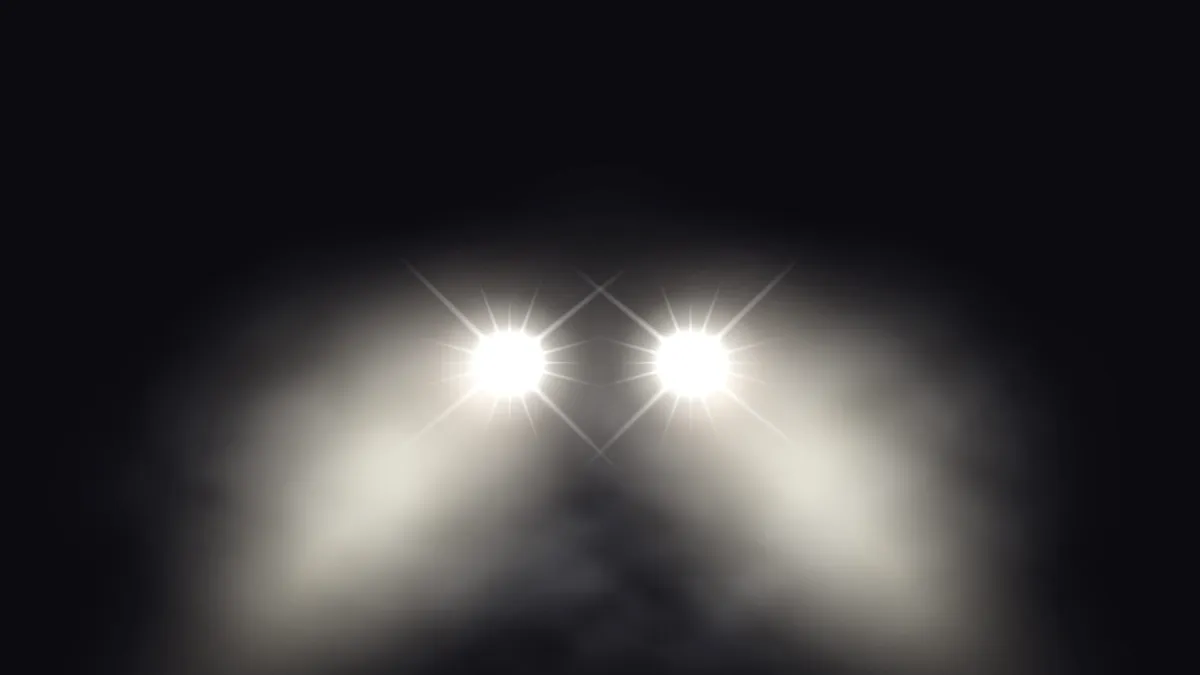 Cercetătorii au descoperit câte accidente provoacă farurile orbitoare ale mașinilor