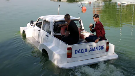 Dacia amfibie, o realitate creată de studenţii din Constanţa