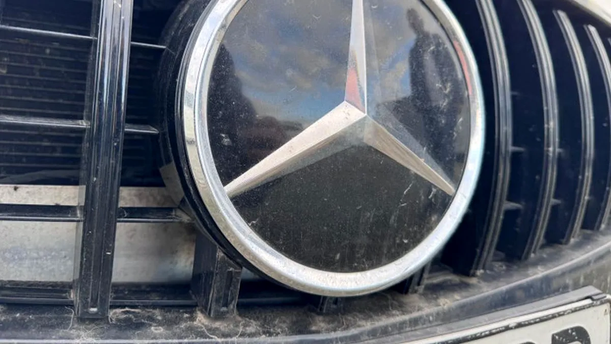 Foto / Un Mercedes-Benz CLA la preț de chilipir. Ce cumperi, de fapt, cu 6.655 de euro