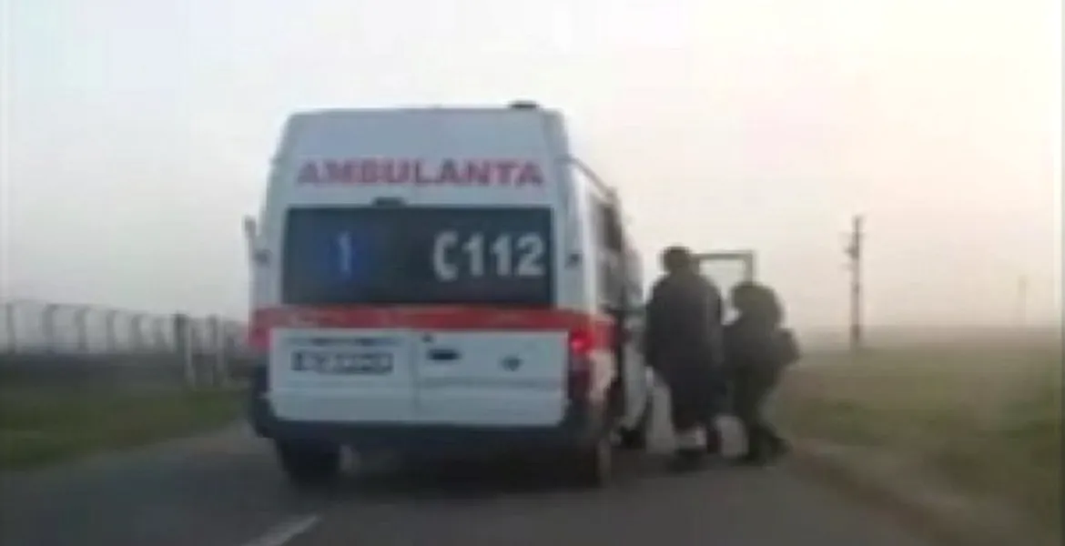 VIDEO. Ambulanţa care circula în regim de Maxi-Taxi