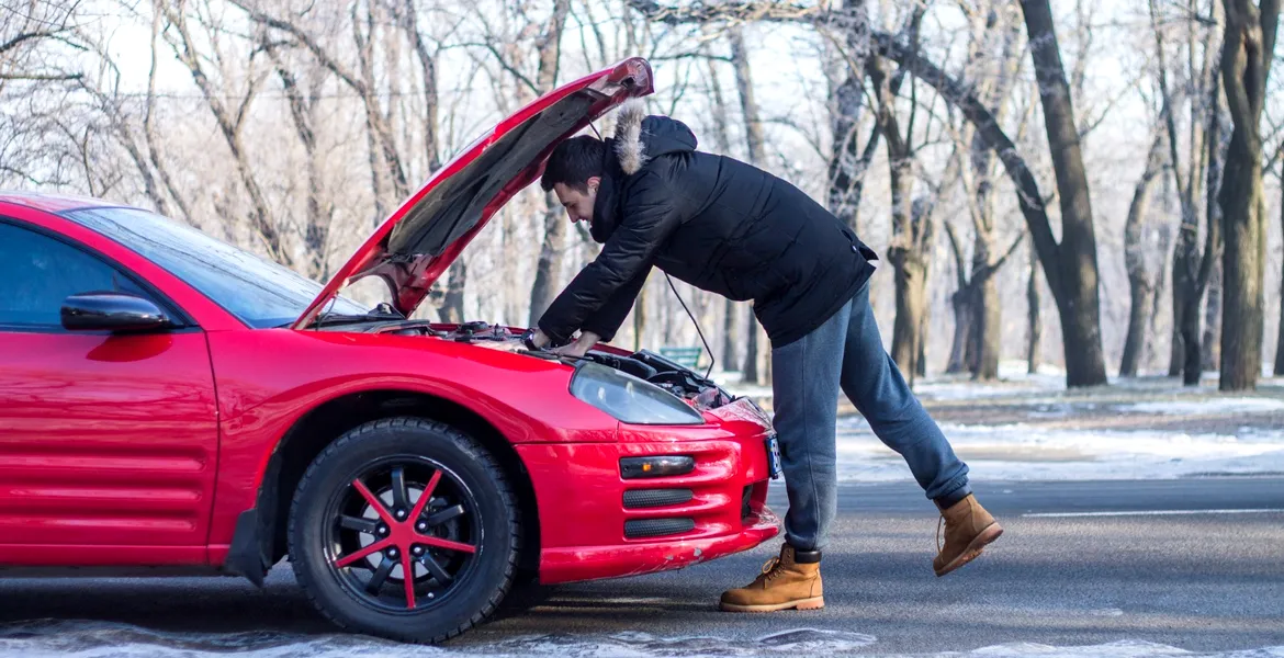 2025: Cum se pornește corect mașina iarna? Are nevoie de încălzire motorul modern?