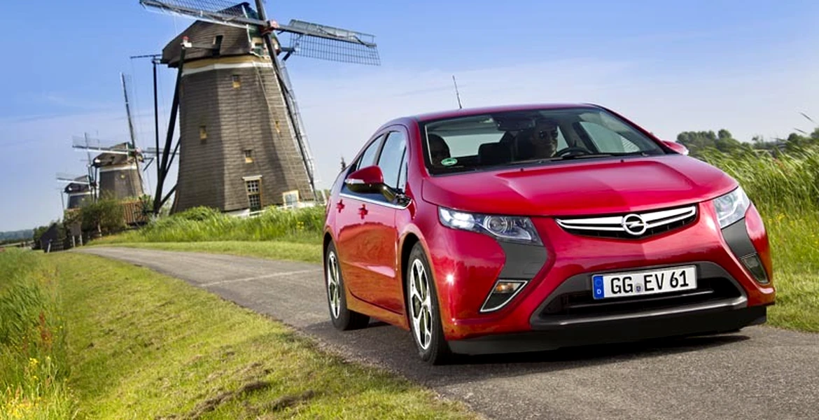 Premiul „Cel mai ecologic motor al anului 2012” este câştigat de Opel Ampera!