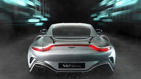 Aston Martin prezintă noul Vantage V12. Aceasta este ultima iterație și va fi produsă în doar 333 de exemplare