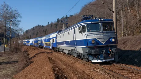 Mai multe trenuri InterRegio ale CFR Călători vor fi anulate timp de o lună. Lista completă a trenurilor anulate sau modificate