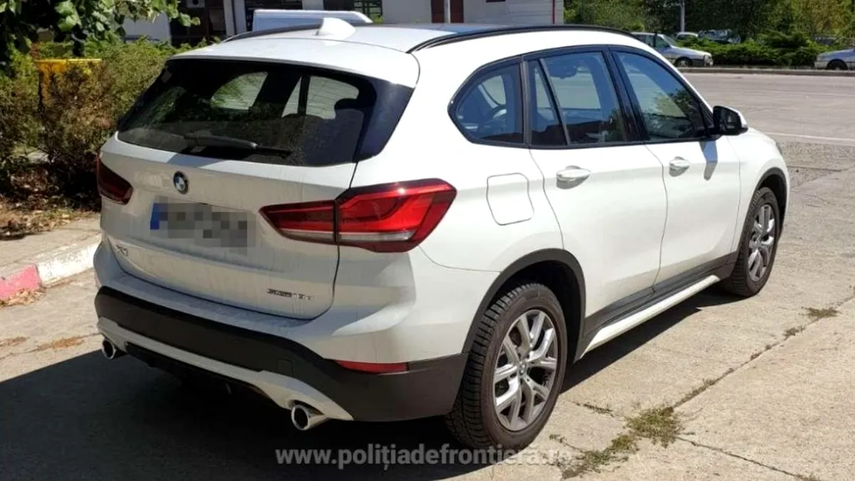 Un BMW X1 nou-nouț a fost oprit la granița română. Mașina era închiriată din Germania, dar șoferul „uitase” să o returneze - FOTO