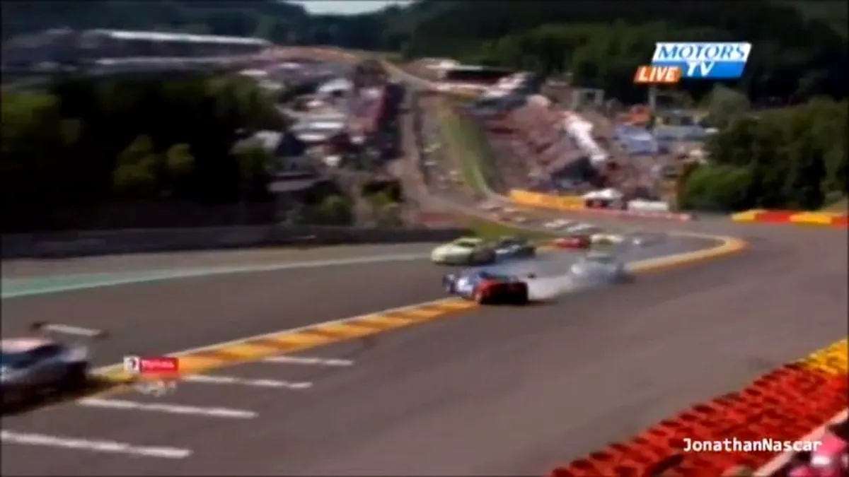 Cum să redresezi un derapaj la 360 de grade ca un boss