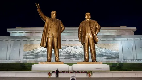 GALERIE FOTO. Maşinile dictatorilor - află ce automobile deţineau Hitler, Saddam Hussein sau Kim Jong-Il