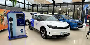 O nouă soluție de asigurare auto lansată în România. Brandul care oferă un an CASCO gratuit la mașini electrice