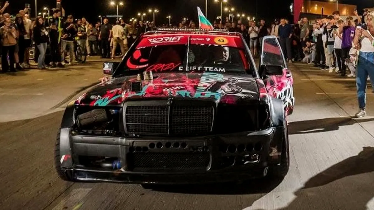Cursă de drift desfășurată noaptea pe Transilvania Motor Ring
