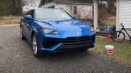 Cum arată un Lamborghini Urus fără opțiuni? Configurația pe care nimeni nu o vrea - VIDEO