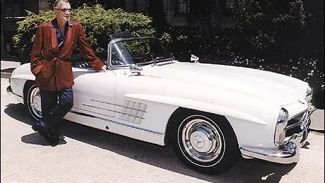 Maşinile Regelui şi copertele Playboy cu Trump şi Seinfeld (galerie foto)
