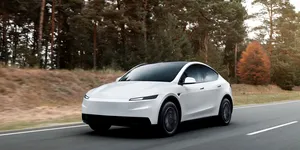 Tesla oferă mașinile sale spre închiriere pentru a acoperi pierderile