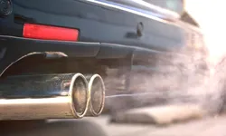 Comisia Europeană și Germania au ajuns la un acord legat de utilizarea motoarelor termice pentru mașini după anul 2035